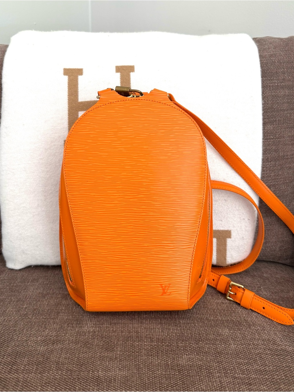 Authentic Louis Vuitton Mabillon Backpack M5223H Mandarin epi leather LV bag